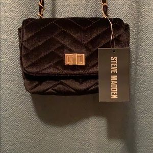Steve Madden velvet xbody